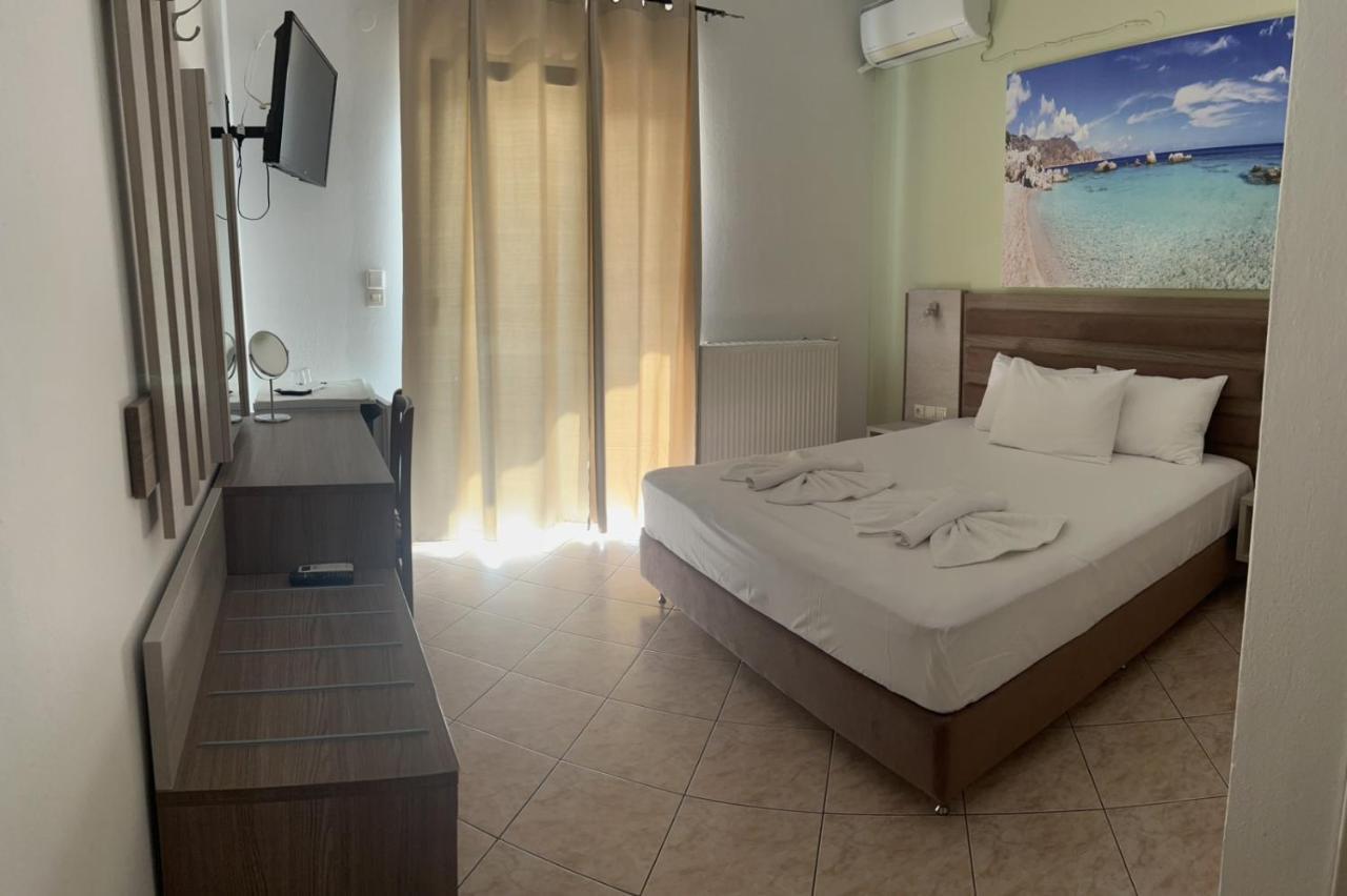 Ellas Hotel Skala Potamia  Buitenkant foto