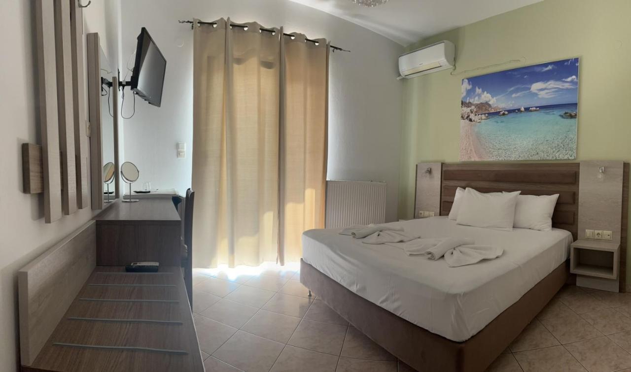 Ellas Hotel Skala Potamia  Buitenkant foto