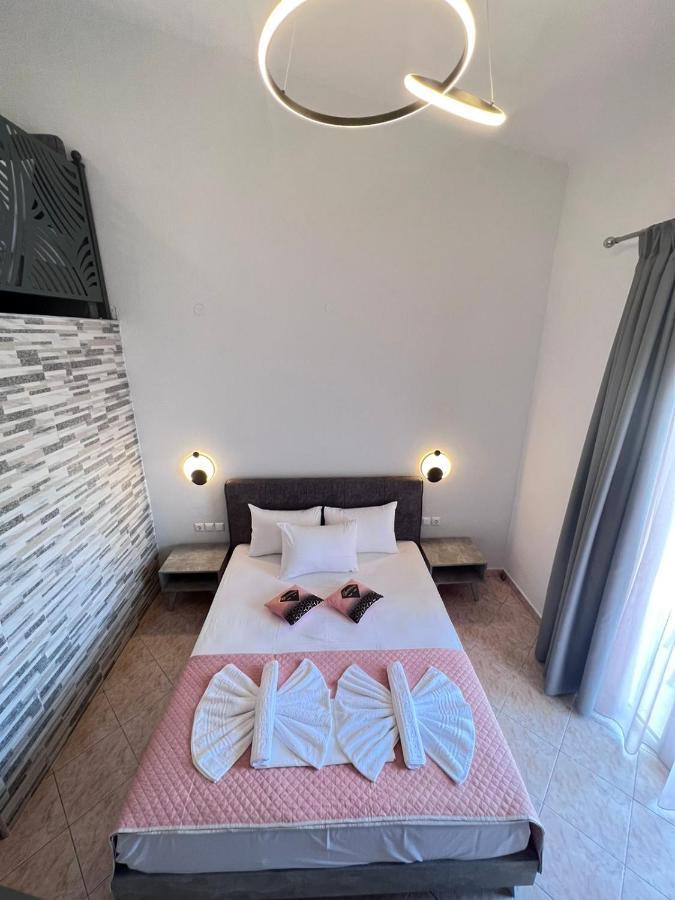 Ellas Hotel Skala Potamia  Buitenkant foto