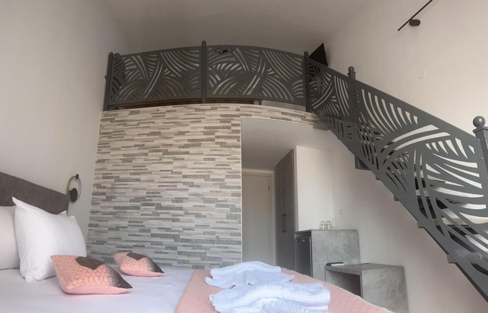 Ellas Hotel Skala Potamia  Buitenkant foto
