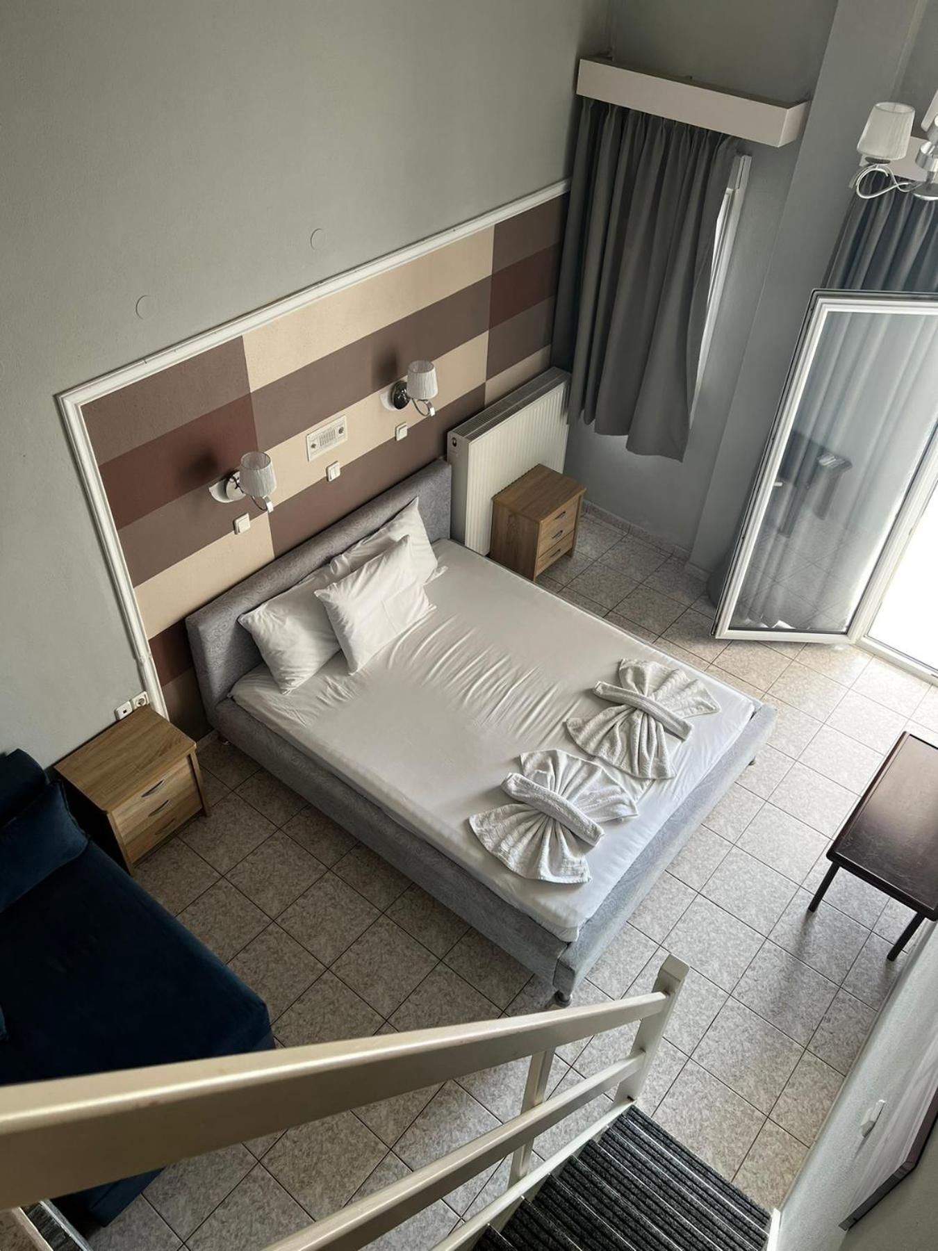 Ellas Hotel Skala Potamia  Buitenkant foto