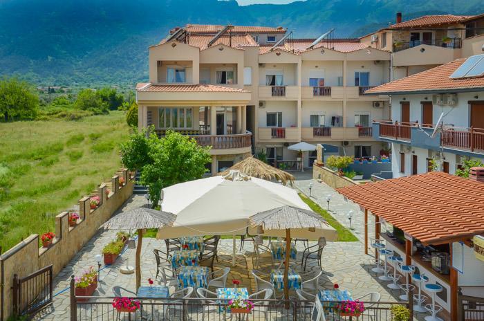 Ellas Hotel Skala Potamia  Buitenkant foto